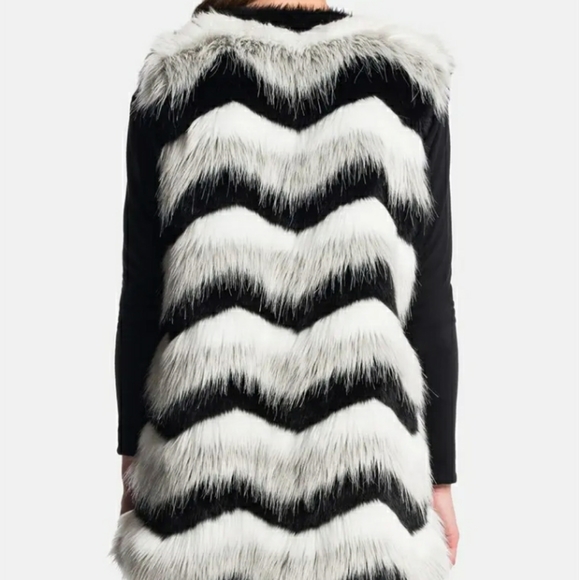 1. State Faux Fur Vest - Picture 4 of 6